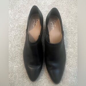 Crown Vintage Booties